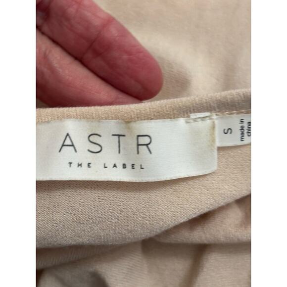 ASTR cream Encino Ruched top, small, romantic, feminine, flirty, date night - Picture 5 of 5